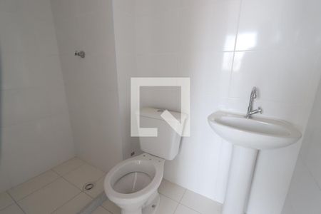 Banheiro de apartamento para alugar com 1 quarto, 27m² em Cidade Satelite Santa Barbara, São Paulo