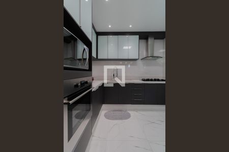 Sala e Cozinha Integrada  de casa de condomínio à venda com 2 quartos, 115m² em Vila Guilhermina, São Paulo