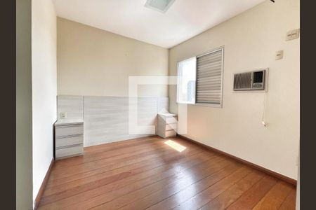 Apartamento à venda com 3 quartos, 120m² em Grajaú, Belo Horizonte