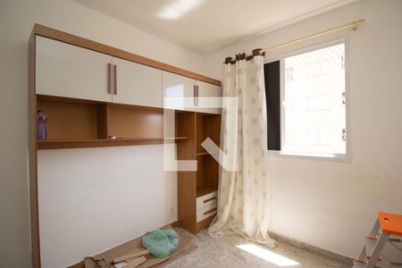 Quarto 1 de apartamento para alugar com 2 quartos, 40m² em Vila Zat, São Paulo