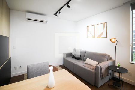 Sala de apartamento para alugar com 1 quarto, 35m² em Vila Nova Conceição, São Paulo