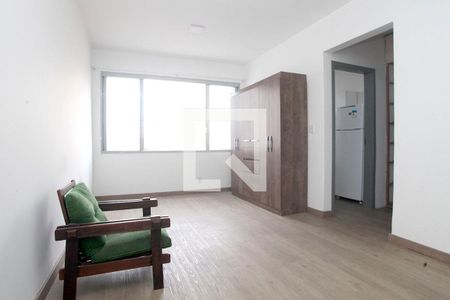 Sala / Quarto de kitnet/studio para alugar com 1 quarto, 35m² em Centro Histórico, Porto Alegre