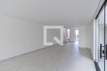 Sala  de casa à venda com 2 quartos, 162m² em Santa Branca, Belo Horizonte