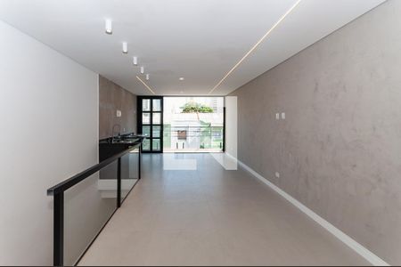 Sala de casa à venda com 2 quartos, 160m² em Lapa, São Paulo