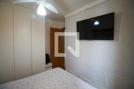 Quarto 1 de apartamento para alugar com 2 quartos, 46m² em Vila Cosmopolita, São Paulo