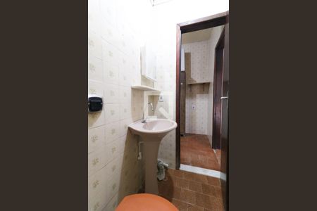 Banheiro de casa à venda com 1 quarto, 50m² em Inhaúma, Rio de Janeiro