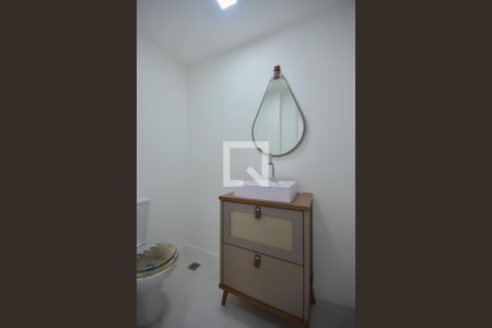 Lavabo de apartamento para alugar com 3 quartos, 133m² em Vila Andrade, São Paulo