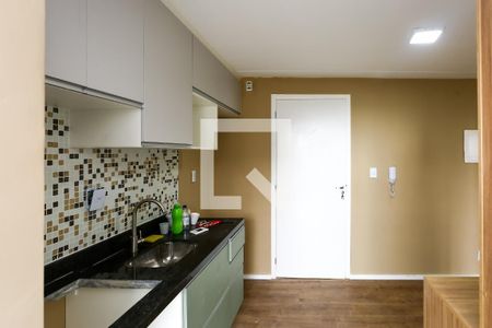 Sala/Cozinha de apartamento à venda com 2 quartos, 30m² em Jardim Monte Kemel, São Paulo