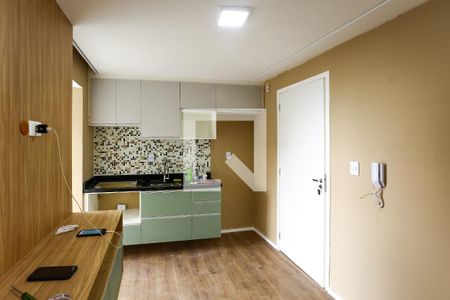 Sala/Cozinha de apartamento à venda com 2 quartos, 30m² em Jardim Monte Kemel, São Paulo