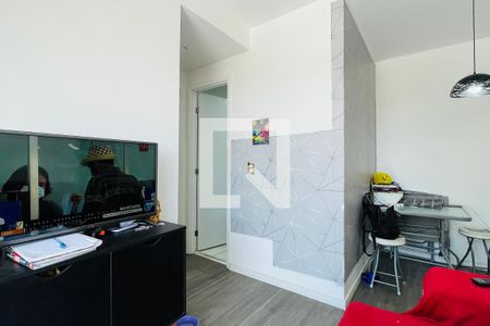 Sala de apartamento à venda com 2 quartos, 43m² em Vila Itapegica, Guarulhos