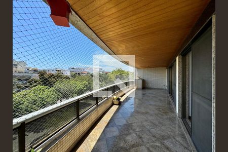 Varanda de apartamento para alugar com 3 quartos, 161m² em Recreio dos Bandeirantes, Rio de Janeiro