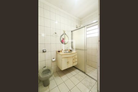 Casa à venda com 300m², 3 quartos e 2 vagas Casa à venda com 300m², 3 quartos e 2 vagasBanheiro da Suíte