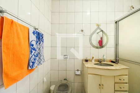 Casa à venda com 300m², 3 quartos e 2 vagas Casa à venda com 300m², 3 quartos e 2 vagasBanheiro da Suíte