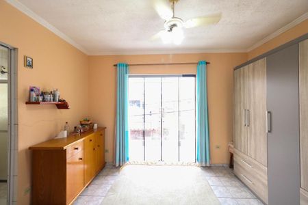 Casa à venda com 300m², 3 quartos e 2 vagas Casa à venda com 300m², 3 quartos e 2 vagasSuíte