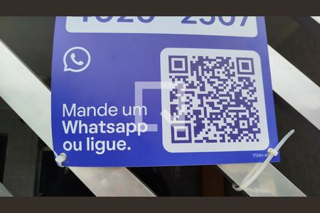 Casa à venda com 300m², 3 quartos e 2 vagas Casa à venda com 300m², 3 quartos e 2 vagasFachada