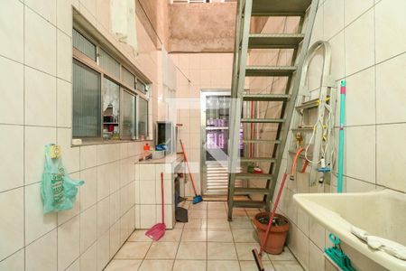 Casa à venda com 300m², 3 quartos e 2 vagas Casa à venda com 300m², 3 quartos e 2 vagasÁrea de Serviço