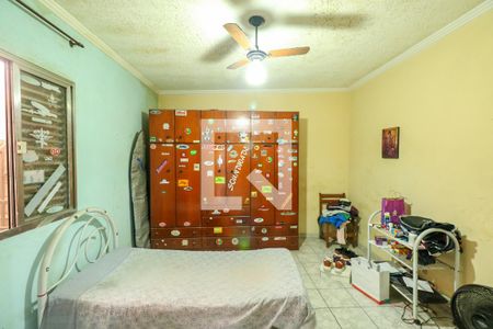 Casa à venda com 300m², 3 quartos e 2 vagas Casa à venda com 300m², 3 quartos e 2 vagasQuarto 2