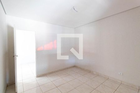 Quarto 1 de casa para alugar com 2 quartos, 120m² em Vila Ré, São Paulo