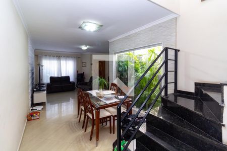 Sala de casa à venda com 3 quartos, 180m² em Vila Prudente, São Paulo