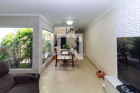 Sala de casa à venda com 3 quartos, 180m² em Vila Prudente, São Paulo