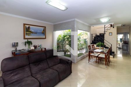 Sala de casa à venda com 3 quartos, 180m² em Vila Prudente, São Paulo