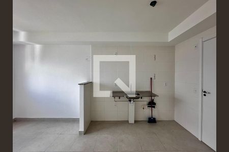 Cozinha de apartamento para alugar com 1 quarto, 26m² em Jardim Mirante, São Paulo