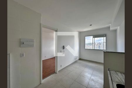 Sala  de apartamento para alugar com 1 quarto, 26m² em Jardim Mirante, São Paulo