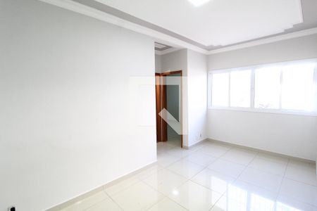 Sala  de apartamento para alugar com 2 quartos, 48m² em Santa Mônica, Uberlândia