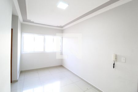 Sala  de apartamento para alugar com 2 quartos, 48m² em Santa Mônica, Uberlândia