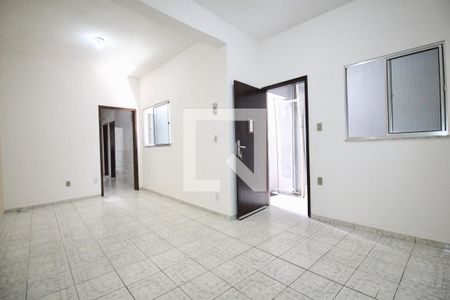 Sala de casa para alugar com 3 quartos, 60m² em Pau Miúdo, Salvador