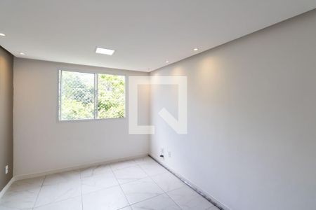 Sala de apartamento para alugar com 2 quartos, 40m² em Campo Grande, Rio de Janeiro