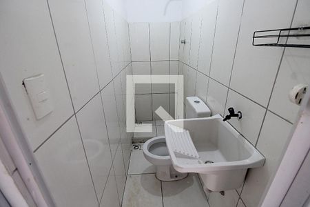 Banheiro de casa para alugar com 1 quarto, 40m² em Osvaldo Cruz, Rio de Janeiro