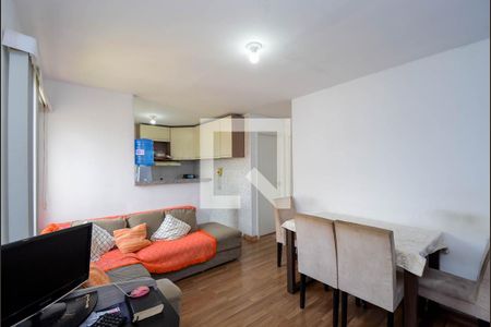 Sala de apartamento para alugar com 2 quartos, 45m² em Água Chata, Guarulhos