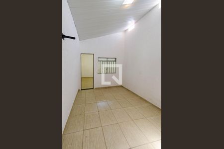 Quarto de casa para alugar com 1 quarto, 70m² em Bonfim, Belo Horizonte