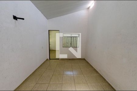 Quarto de casa para alugar com 1 quarto, 70m² em Bonfim, Belo Horizonte