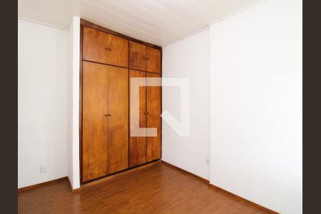 Quarto 1 de casa para alugar com 3 quartos, 200m² em Vila Albertina, São Paulo