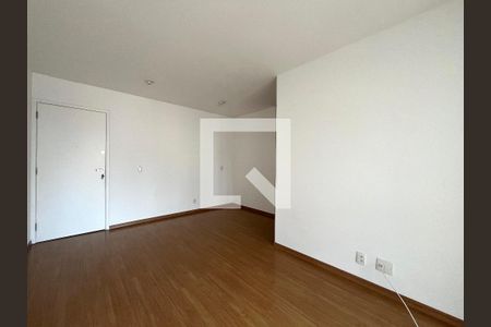 Sala de apartamento à venda com 3 quartos, 74m² em São Judas, São Paulo