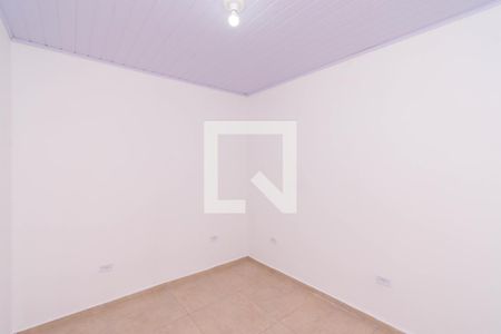 Quarto 2 de casa para alugar com 2 quartos, 100m² em Vila Darli, São Paulo