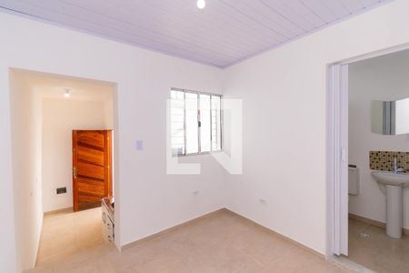 Sala de casa para alugar com 2 quartos, 100m² em Vila Darli, São Paulo