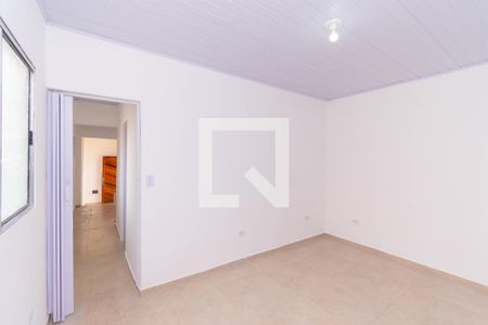 Quarto 1 de casa para alugar com 2 quartos, 100m² em Vila Darli, São Paulo