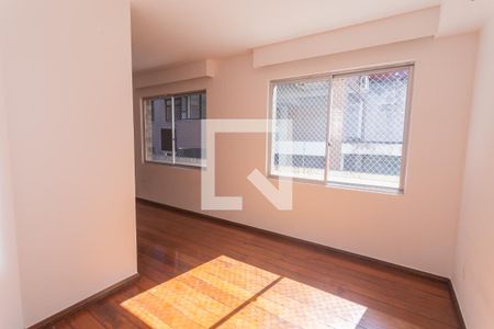 Sala 2 de apartamento para alugar com 3 quartos, 100m² em Santo Antônio, Belo Horizonte