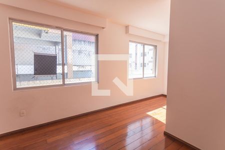 Sala 1 de apartamento para alugar com 3 quartos, 100m² em Santo Antônio, Belo Horizonte