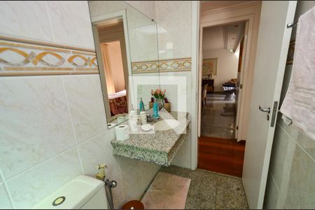 Apartamento para alugar com 100m², 3 quartos e 2 vagas Apartamento para alugar com 100m², 3 quartos e 2 vagasBanheiro