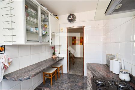 Apartamento para alugar com 100m², 3 quartos e 2 vagas Apartamento para alugar com 100m², 3 quartos e 2 vagasCozinha