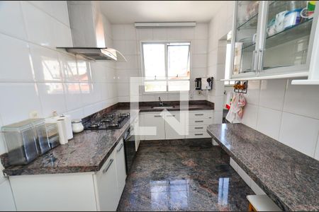 Apartamento para alugar com 100m², 3 quartos e 2 vagas Apartamento para alugar com 100m², 3 quartos e 2 vagasCozinha