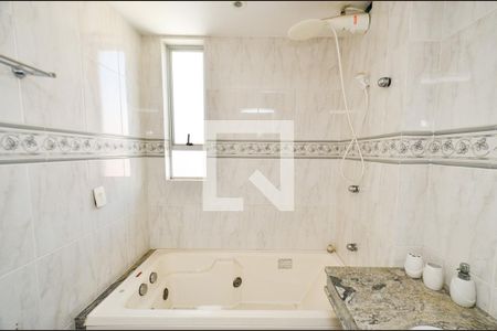 Apartamento para alugar com 100m², 3 quartos e 2 vagas Apartamento para alugar com 100m², 3 quartos e 2 vagasBanheiro suite