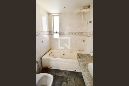 Apartamento para alugar com 100m², 3 quartos e 2 vagas Apartamento para alugar com 100m², 3 quartos e 2 vagasBanheiro suíte