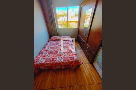 Quarto de apartamento à venda com 2 quartos, 60m² em Heliópolis, Belo Horizonte