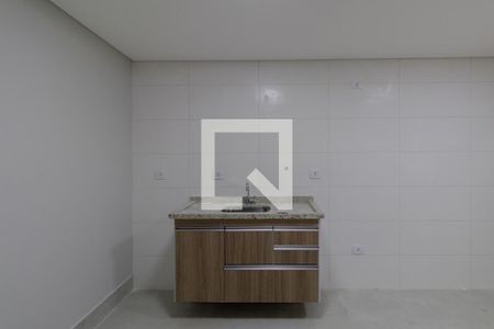 Sala/Cozinha/Área de serviço de casa para alugar com 2 quartos, 42m² em Parque Cisper, São Paulo