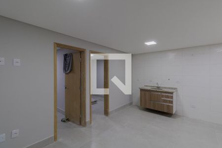 Sala/Cozinha/Área de serviço de casa para alugar com 2 quartos, 42m² em Parque Cisper, São Paulo